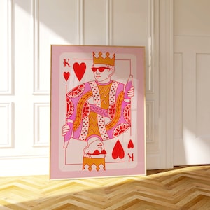 King of Hearts Spielkarte, Funky Retro Preppy Y2K Art, Ästhetischer Maximalist, Cocktail Poster, Bier Champagner Kunst, Dopamin Party Dekor