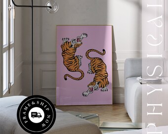 Roze tijgerprint, preppy maximalistische kamerdecoratie
