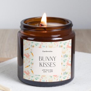 Świeca &quot;Bunny Kisses&quot;, prezent do wielkanocnego koszyka, dla nastolatki, prezent dla gospodyni, dekoracje wielkanocne, wielkanocny króliczek, świeca zapachowa, prezent dla niej, świeca sojowa
