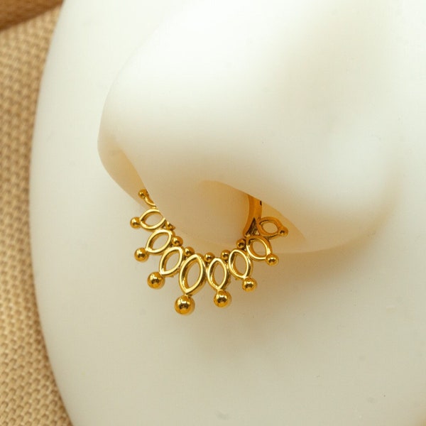 16G Lotus Flower Hoop • Clicker Ring • Nose Ring • Septum Ring • Seamless Hoop • Hinged • Helix • Cartilage Piercing • Daith Earring • Petal