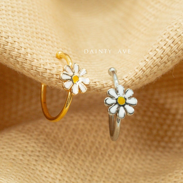 20G Daisy Flower Nose Hoop • White Flower Nose Ring • Nose Ring • Hoop Ring • Seamless Hoop • Silver • Gold • Cartilage Piercing • Clip On