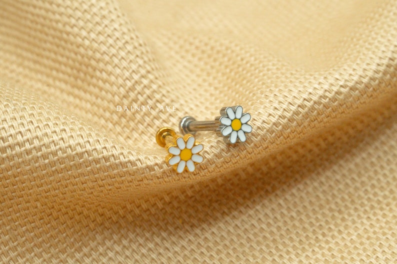 20G/18G/16G Daisy Flower Push Pin Labret Threadless Flat Back Earring Tragus Flat Back Stud Helix Stud Cartilage Titanium image 1