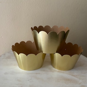 Foil Gold Cupcake Wrappers, Cupcake Wrappers, Party Cupcake Wrappers, Cupcake liners, Party supplies. Gold Cupcake Wrappers. Cupcake wrapper