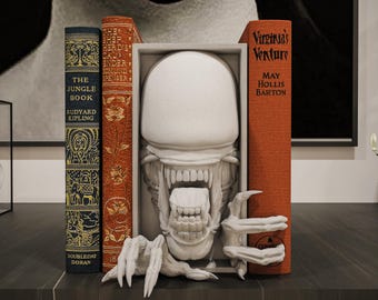 Star Beast Book Nook | Sci-Fi Horror 3D Shadow Box | Extraterrestrial 3D Wall Art