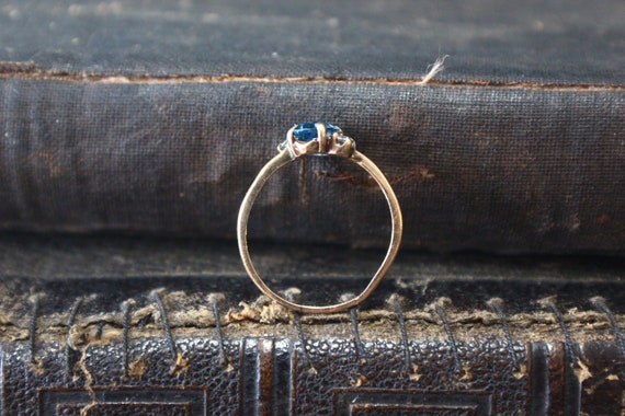 Antique 10k Blue Topaz and Diamond Ring | Size 6 … - image 8