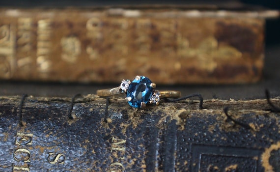 Antique 10k Blue Topaz and Diamond Ring | Size 6 … - image 3