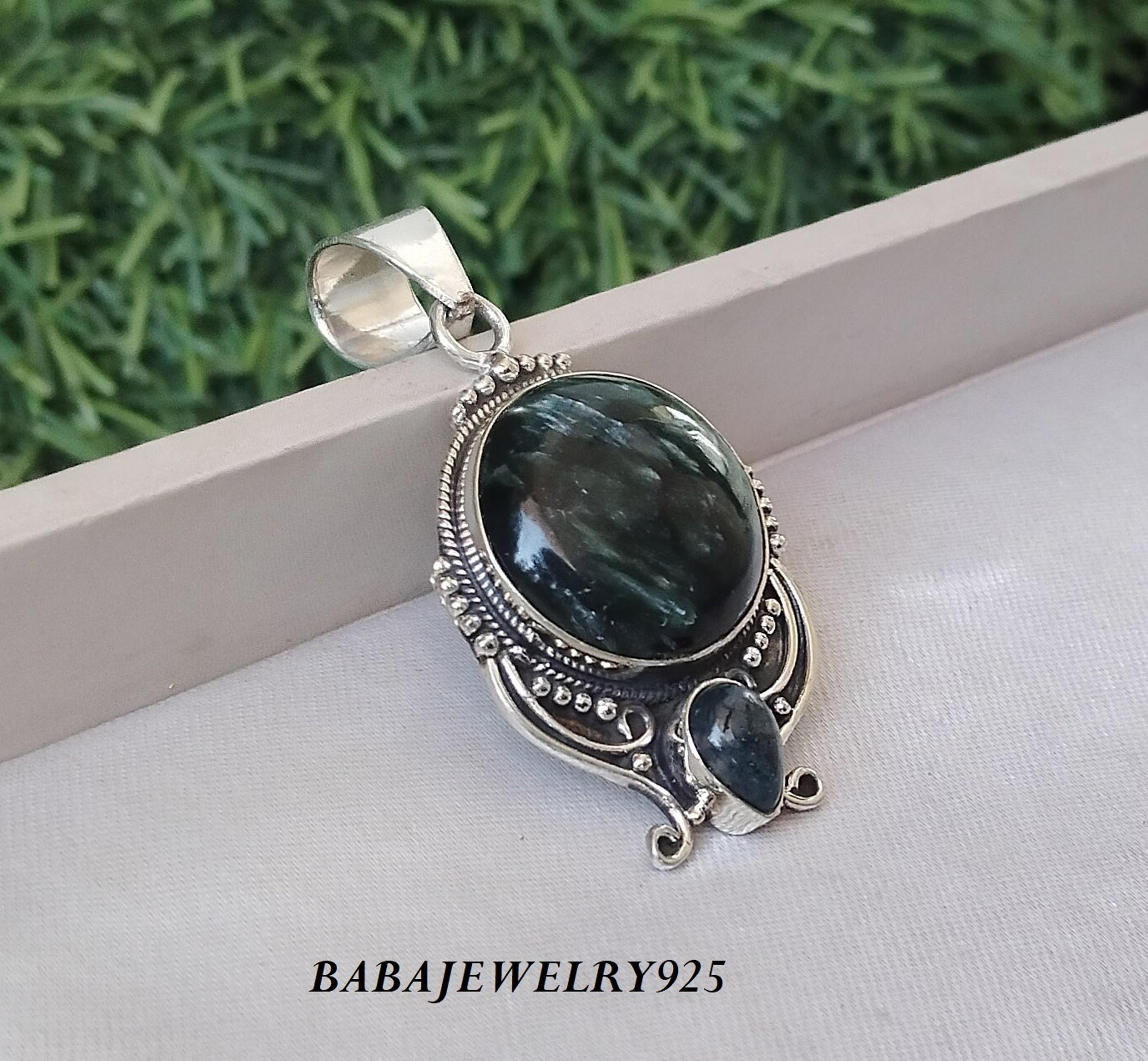 Pendentif Seraphinite Naturelle 40,5 Carats Avec Bélière Argent 925 - Pierre Verte Vibrante