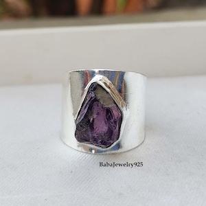 Anillo de banda de amatista en bruto, anillo de plata de ley 925, joyería hecha a mano, anillo de plata, regalo de aniversario, gema de amatista, anillo de piedra natural, ///
