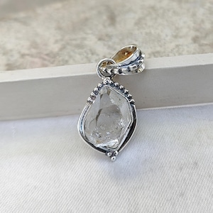 Herkimer Diamond Pendant, 925 Sterling Silver Necklace, Handmade Silver Pendant, Herkimer Jewelry, Dainty Pendant, Gemstone Appeal, ///
