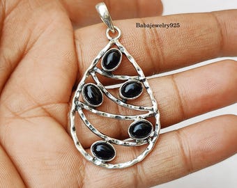 Colgante en forma de lágrima de plata de ley 925 con ónix negro