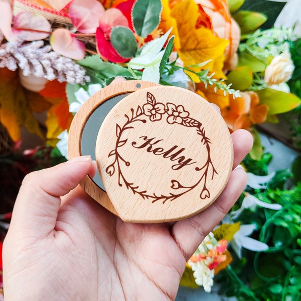 Personalized Wooden Mirror, Portable Wood Pocket Mirror, Vintage Custom Compact Mirror, Bridal Gift for Her, Cosmetic Mirror for Bridesmaids