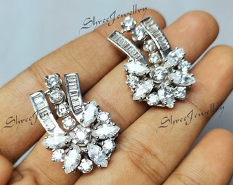 ホワイトゴールドドロップ型ピアス ダイヤモンド ティアドロップ型模造ダイヤモンドスタッドピアス、14Kホワイト