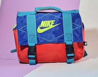 ミミ様90s ナイキ ウエストバック ショルダーバック 刺繍ロゴ 2025年最新】nike ショルダーバッグ 90sの人気アイテム - メルカリ