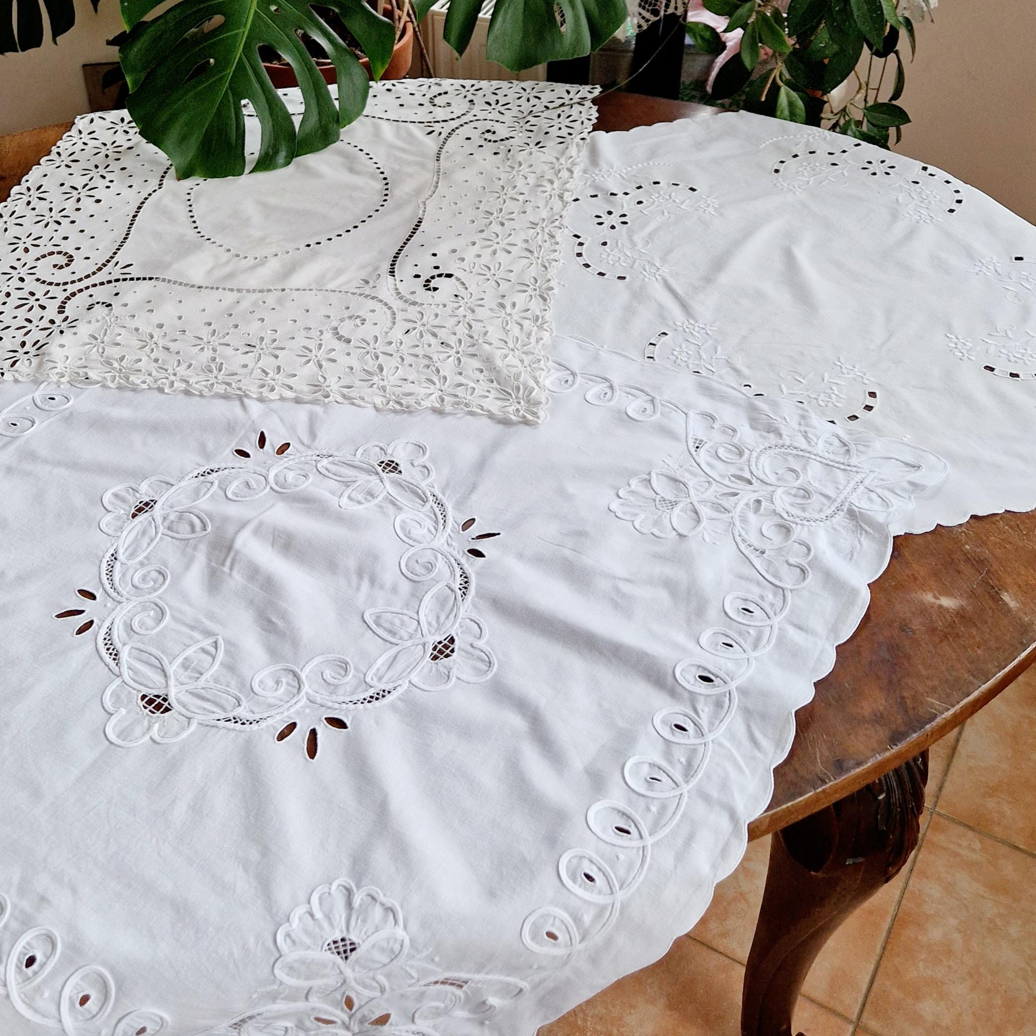 ヴィンテージ花柄手刺繍 リネンテーブルクロス 85cm il_fullxfull.6890094632_2t5x.jpg