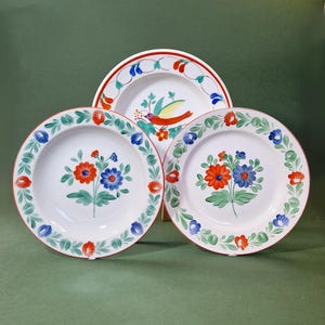 Vintage Porcelain Folk Style Decor Plates Retro Hand Painted Plates Vintage Bird Motifs Decor Wall Plates Vintage Hungarian Folk Wall Plates