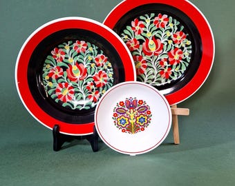 Vintage Wall Hanging Plate Hippie Holóháza Porcelain Wall Decor Plates Retro Psychedelic Floral Embroidery Pattern Vintage Decorative Plates