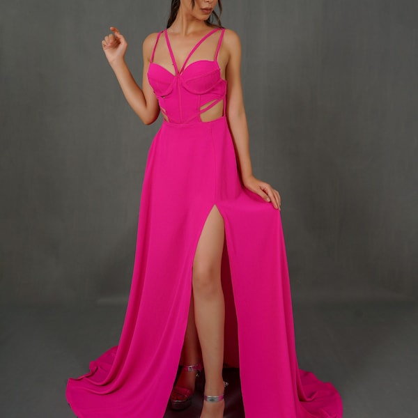 Robe longue rose fushia princesse volant