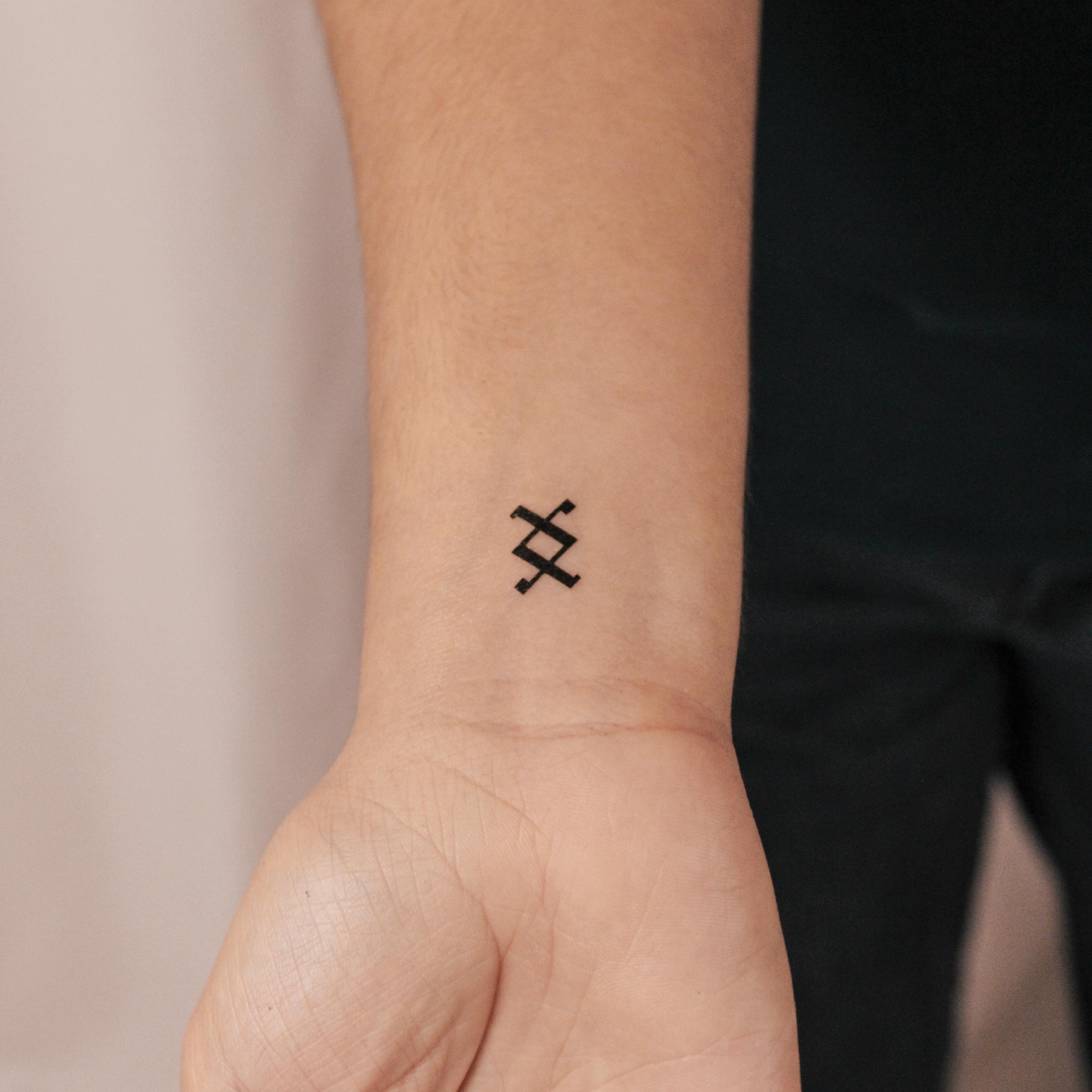 Contact — Bone and Ink Studios, image size:2050x2050