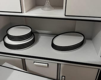 Plates (stackable), board sets, deep plates or bowls for Miniverse, etc.