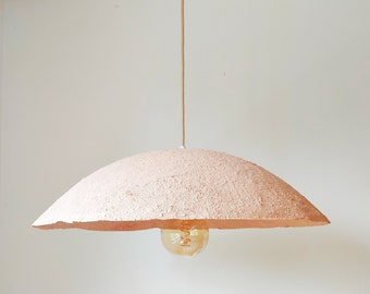 Lampe en papier mâché, suspension, lampe minimaliste, lumière Wabi Sabi