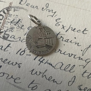 Victorian Winnie Love Token Charm