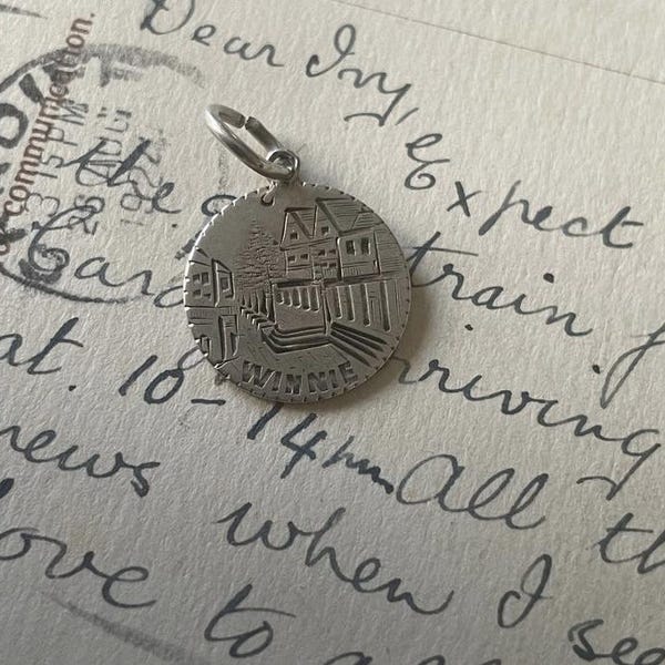 Victorian Winnie Love Token Charm