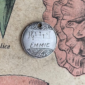 Victorian Emmie Pictorial Love Token Charm