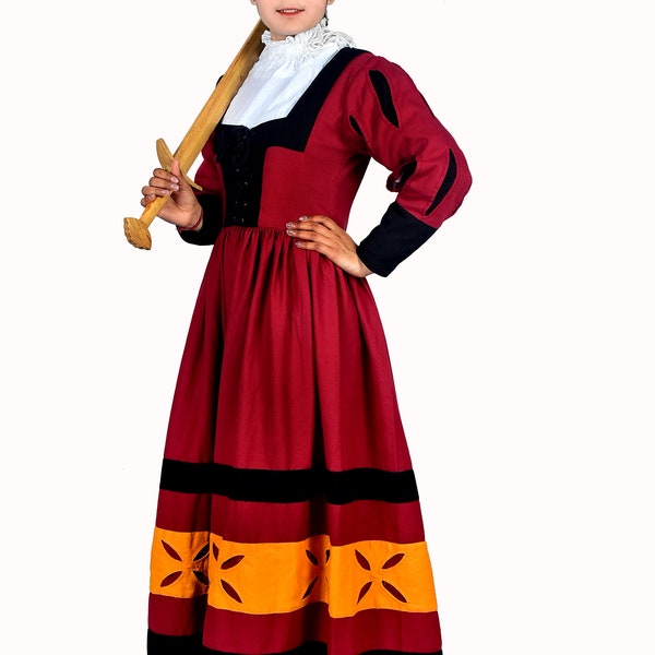 women Landsknecht Costume for LARP and Historical Reenactment of The 16th Century German Renaissance Gown