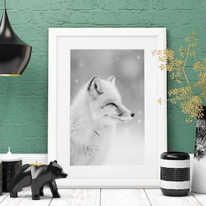 black and white Animal print arctic fox print minimalistic wall art Arctic digital print animal wall art black and white art print home deco