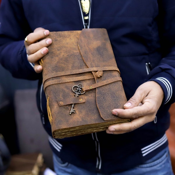 Vintage Leather Journal Antique Handmade Leather Bound journal with deckle edge paper for Men And Women Diary Leather Sketchbook Gift Diary