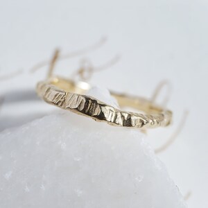 Hammered Wedding Band , 18k Gold Ring, Handmade Texture band, Engagement Ring, Treebark wedding ring, modern style, forest inspired, Wedding Band, Brushed Ring, Hammered Band, 9k Gold Ring ,Handmade band ,Engagement Ring, Unique Wedding Ring, Rustic Ring, Couple ring, Wabi-Sabi RingS18k diamond Gold Ring,  Handmade Texture Band, Simple Wedding Ring, Eternity Ring 9 ct Gold, 14k Yellow Gold Handmade Stacking Ring, Matte finishing, Glossy  finishing  
Hammer texture ring, Everyday gold ring,