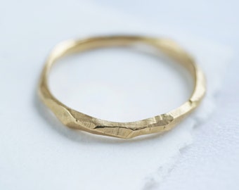 Hammered Band, 2mm 18k Gold Ring,  Handmade Texture Band, Simple Wedding Ring, Commitment ring {Mini Facet Ring}