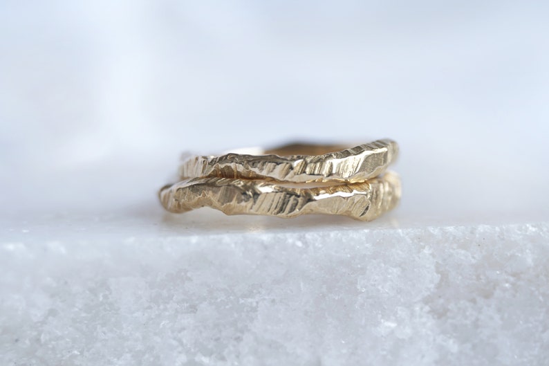 Hammered Wedding Band , 18k Gold Ring, Handmade Texture band, Engagement Ring, Treebark wedding ring, modern style, forest inspired, Wedding Band, Brushed Ring, Hammered Band, 9k Gold Ring ,Handmade band ,Engagement Ring, Unique Wedding Ring, Rustic Ring, Couple ring, Wabi-Sabi RingS18k diamond Gold Ring,  Handmade Texture Band, Simple Wedding Ring, Eternity Ring 9 ct Gold, 14k Yellow Gold Handmade Stacking Ring, Matte finishing, Glossy  finishing  
Hammer texture ring, Everyday gold ring,