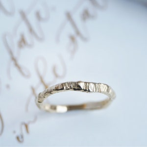 Hammered Wedding Band , 18k Gold Ring, Handmade Texture band, Engagement Ring, Treebark wedding ring, modern style, forest inspired, Wedding Band, Brushed Ring, Hammered Band, 9k Gold Ring ,Handmade band ,Engagement Ring, Unique Wedding Ring, Rustic Ring, Couple ring, Wabi-Sabi RingS18k diamond Gold Ring,  Handmade Texture Band, Simple Wedding Ring, Eternity Ring 9 ct Gold, 14k Yellow Gold Handmade Stacking Ring, Matte finishing, Glossy  finishing  
Hammer texture ring, Everyday gold ring,