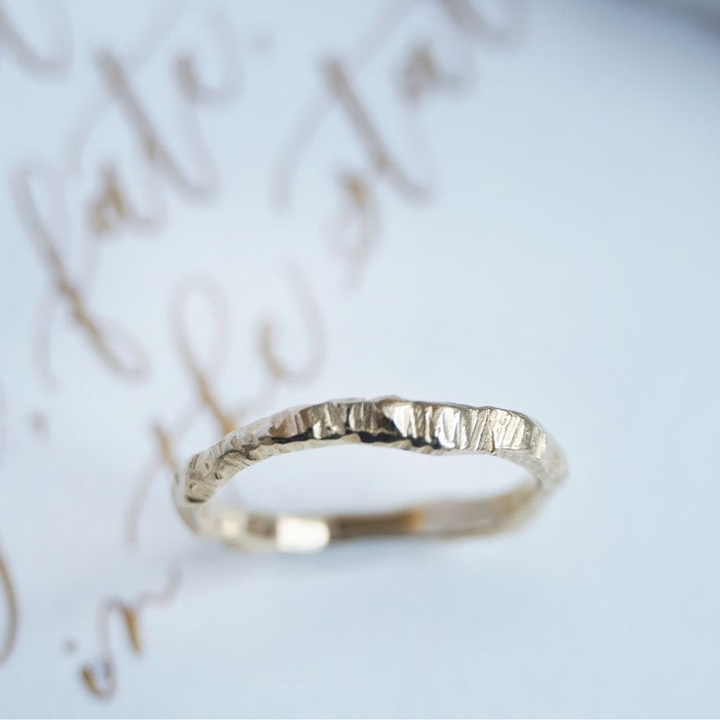 Hammered Wedding Band , 18k Gold Ring, Handmade Texture band, Engagement Ring, Treebark wedding ring, modern style, forest inspired, Wedding Band, Brushed Ring, Hammered Band, 9k Gold Ring ,Handmade band ,Engagement Ring, Unique Wedding Ring, Rustic Ring, Couple ring, Wabi-Sabi RingS18k diamond Gold Ring,  Handmade Texture Band, Simple Wedding Ring, Eternity Ring 9 ct Gold, 14k Yellow Gold Handmade Stacking Ring, Matte finishing, Glossy  finishing  
Hammer texture ring, Everyday gold ring,