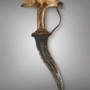 Khanjarli (or Bichwa) in steel and bone, South East India (Andra Pradesh / Odisha) around 1800, 27 cm