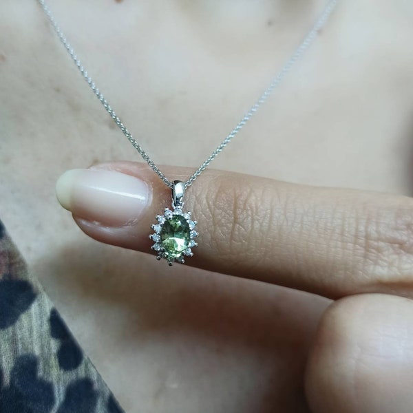 green sapphire necklace, diamond necklace, 14 k Gold , solid gold, green sapphire diamond necklace