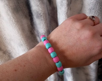 Pink and Green Bracelet Elasticated.