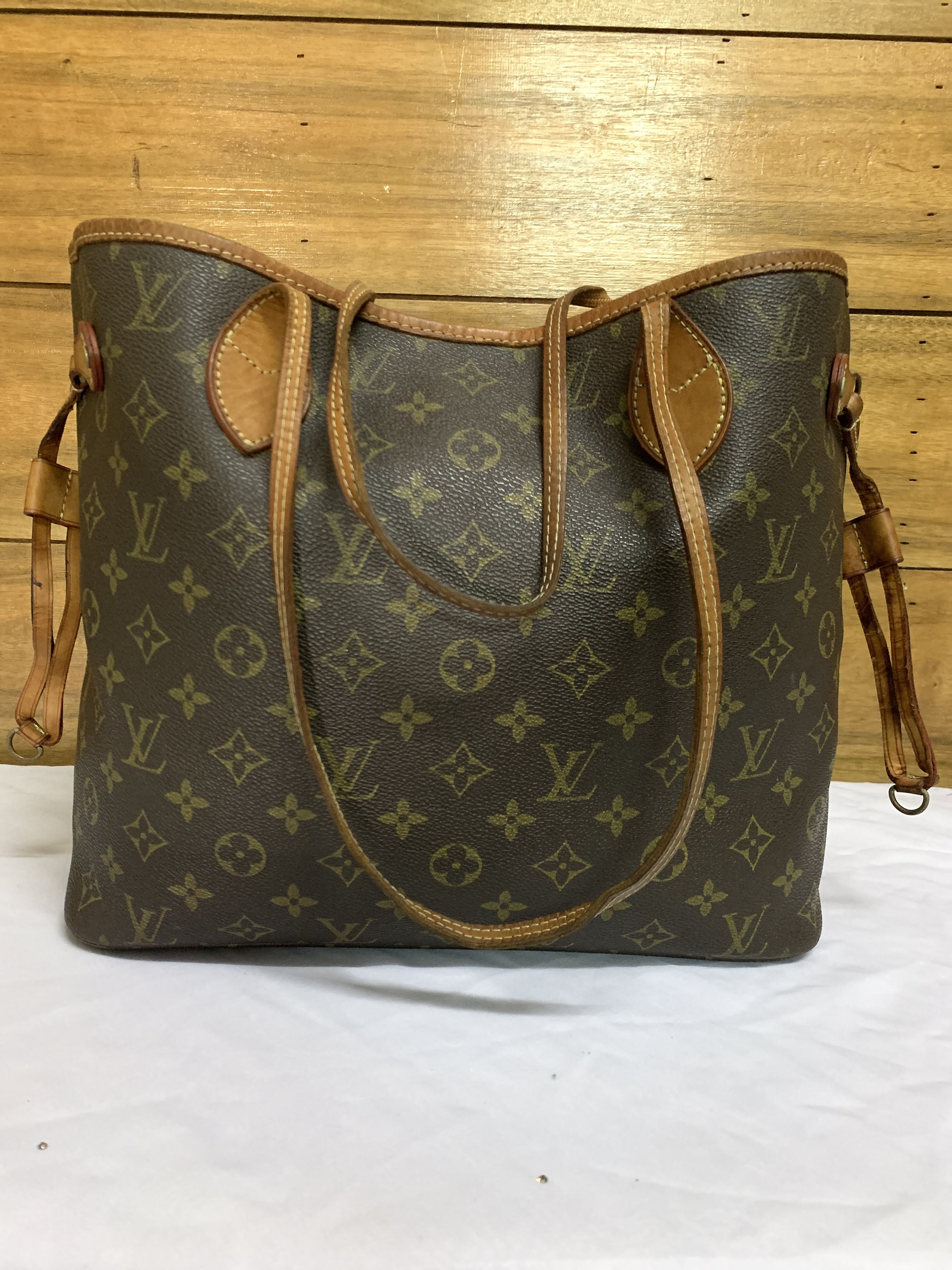 Louis Vuitton - Authenticated Neverfull Handbag - Leather Blue Plain for Women, Very Good Condition