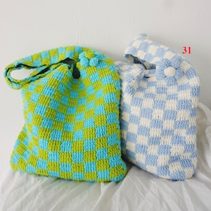 Check broad shoulder bag, Crochet checkered tote bag, Knitted checkered bag, cute gift for girl woman, halloween bag decor, back to school