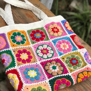 Crochet Granny square bag, handmade shoulder bag, Africa flower summer bag, Big tote bag, Gift for woman, mother day gift. zdjęcie 4