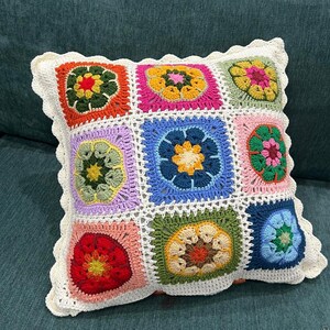 Pillow cover ONLY, Decorative pillow, Handmade crochet cat pillow, granny square pillow, Decor Chic Accents Couch Sofa, mother day gift zdjęcie 2