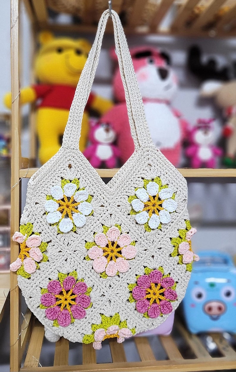 Big tote bag, Crochet Granny square bag, handmade shoulder bag, pink flower summer bag, Gift for woman, mother day gift zdjęcie 4