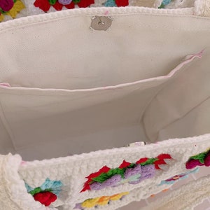 Grand sac fourre-tout, sac carré grand-mère au crochet, sac à bandoulière fait main, sac d'été à fleurs roses, cadeau pour femme, cadeau de fête des mères image 2