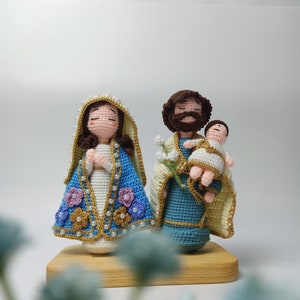 Holy Family of Nazareth, Nativity Set: Joseph, Mary, and Baby Jesus, Blessed Mother Doll, Catholic Doll Set, Christmas decoration, Xmas gift