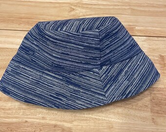 Sombrero de pescador reversible