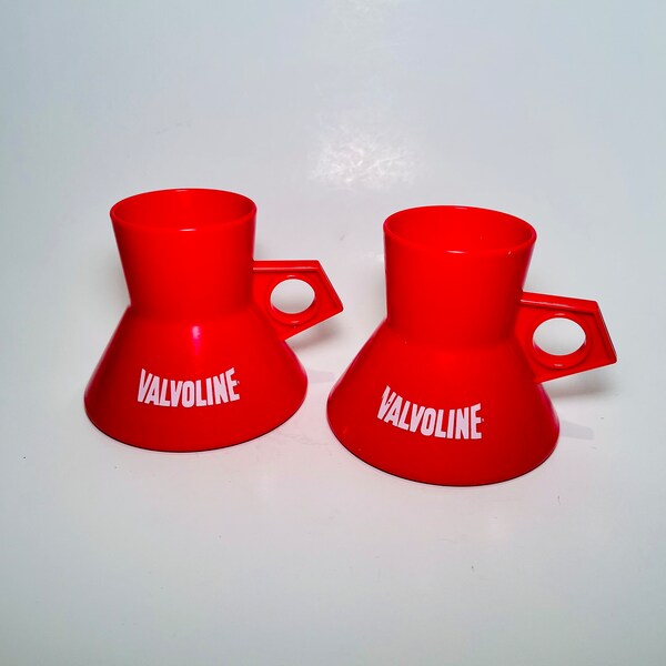 Vintage 1980s Valvoline Plastic Commuter Coffee Mugs, Retro Gasoline and Oil Advertisements, Oil Change Promotions