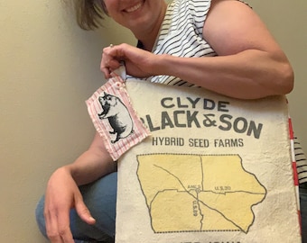 Bolsa de tela estilo saco de pienso, estilo vintage de granja, de Clyde Black & Sons.