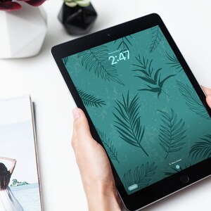 Green iPad Wallpaper Digital Download - Palm Leaves Aesthetic Wallpaper iPad - Boho iPad Wallpaper - Neutral Calm iPad Background