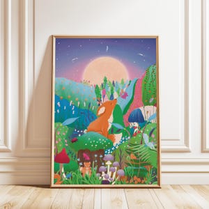 Puede incluir: Una impresión artística enmarcada que presenta una ilustración caprichosa de un zorro mirando hacia arriba a una gran luna naranja suave. La escena está ambientada en un paisaje colorido y fantástico con setas, flores y un cielo estrellado. La obra de arte está enmarcada en un marco de madera marrón claro.